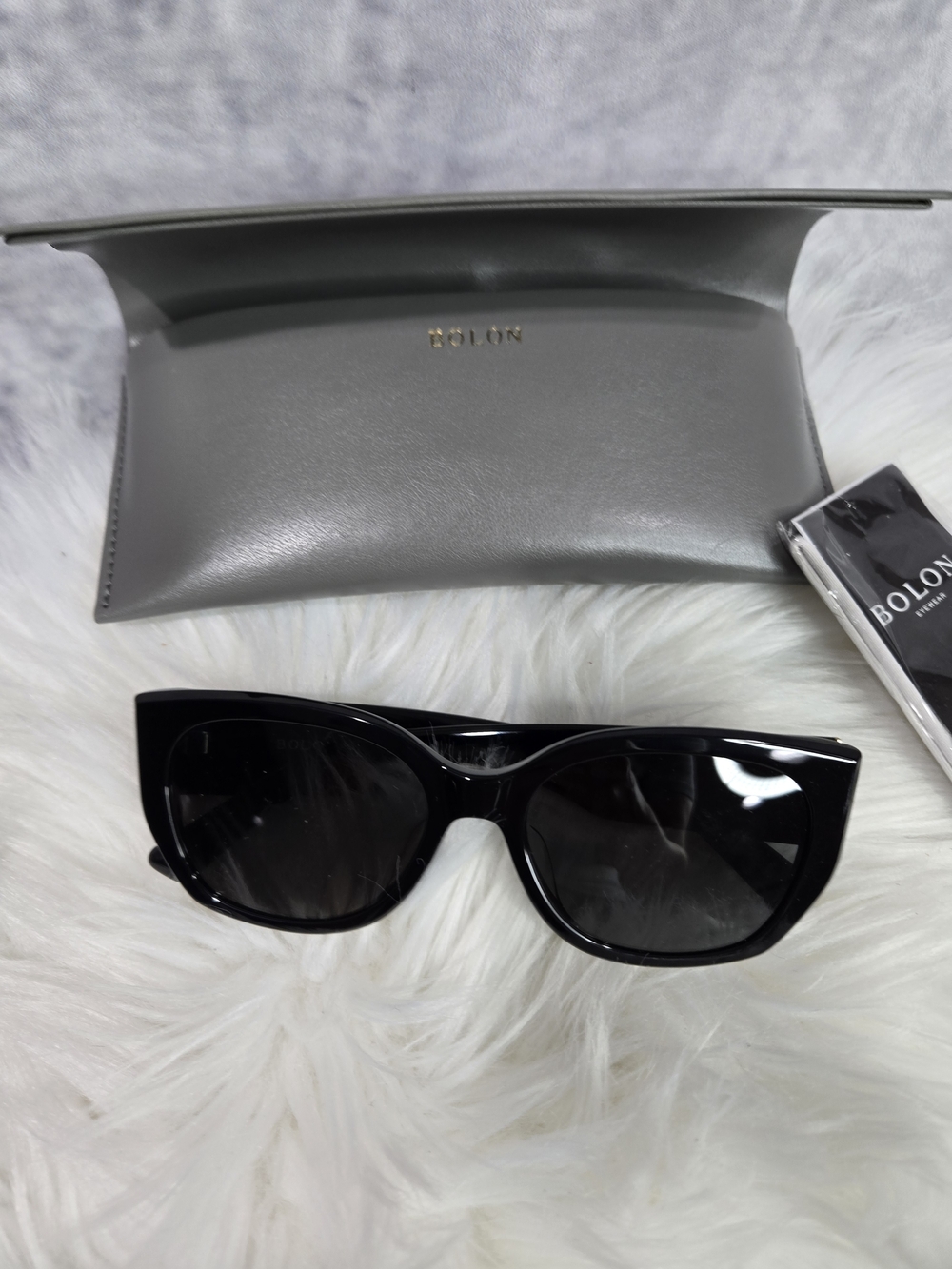 Women’s Black Cat-Eye Sunglasses